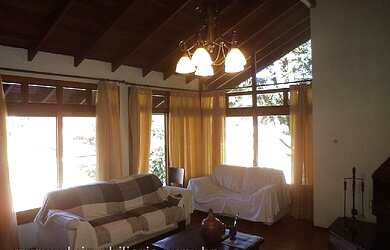 Imagem 2: Casa com 3 Dormitorio(s) localizado(a) no bairro CENTRO em GRAMADO / Rio Grande do Sul Re