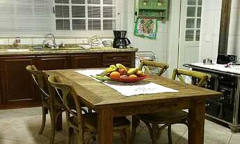 Imagem 2: Casa com 4 Dormitorio(s) localizado(a) no bairro BELA VISTA em GRAMADO / Rio Grande do Su