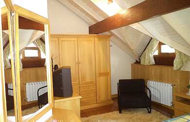 Imagem 2: Apartamento com 2 Dormitorio(s) localizado(a) no bairro PLANALTO em GRAMADO / Rio Grande