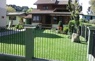 Imagem 2: Casa com 3 Dormitorio(s) localizado(a) no bairro DUTRA em GRAMADO / Rio Grande do Sul Ref