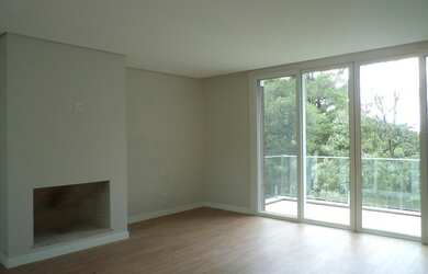 Imagem 4: Casa com 4 Dormitorio(s) localizado(a) no bairro Condomínio em GRAMADO / Rio Grande do Su