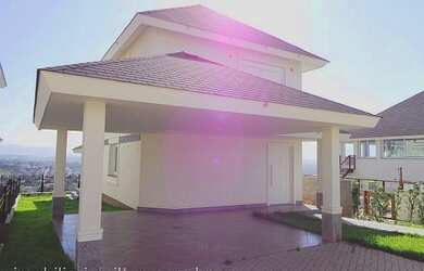 Imagem 2: Casa com 3 Dormitorio(s) localizado(a) no bairro Rondônia em Novo Hamburgo / Rio Grande d