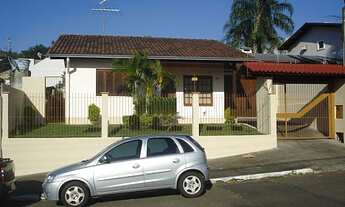 Imagem: Casa com 3 Dormitorio(s) localizado(a) no