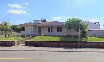 Imagem: Casa com 3 Dormitorio(s) localizado(a) no