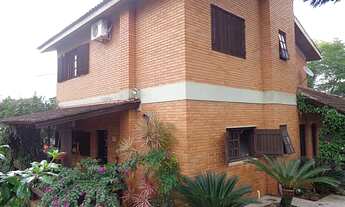 Imagem: Casa com 3 Dormitorio(s) localizado(a) no