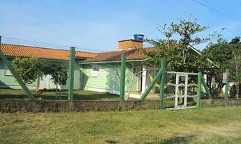 Imagem: Casa com 3 Dormitorio(s) localizado(a) no