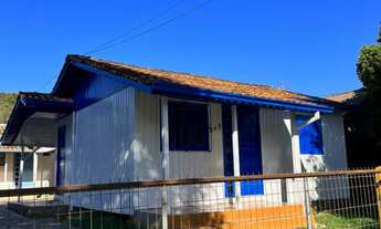 Imagem: Casa com 2 Dormitorio(s) localizado(a) no