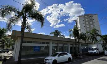 Imagem: Sala Comercial com 3 Dormitorio(s) localizado(a)