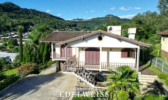 Imagem: Casa à venda no Bairro Viaduto, Igrejinha!