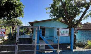 Imagem: Casa com 2 Dormitorio(s) localizado(a) no