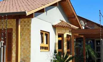 Imagem: Casa de esquina à venda em Igrejinha