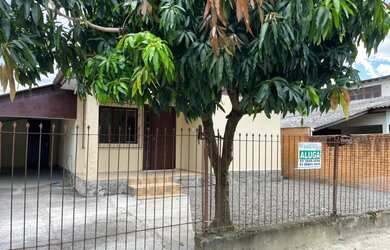 Imagem: Casa com 3 Dormitorio(s) localizado(a) no