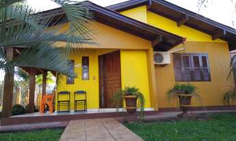 Imagem 2: Oportunidade!, 3 dormitórios, 3 banheiro, 2 vagas na garagem, 181M² de Área Construída