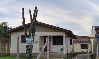 Imagem: Casa com 3 Dormitorio(s) localizado(a) no