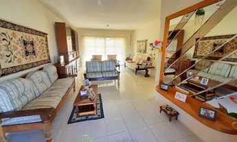 Imagem 2: Casa térrea no centro de Tramandaí, com quatro quartos, mobiliada. R$-650-Mil