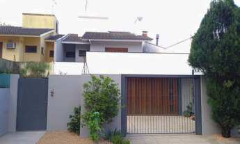 Imagem: Casa com 3 Dormitorio(s) localizado(a) no