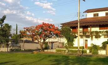 Imagem: Casa com 4 Dormitorio(s) localizado(a) no