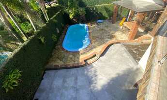 Imagem 5: Casa à venda em São Leopoldo, Bairro Pinheiro - Com Sacada, Churrasqueira e Piscina