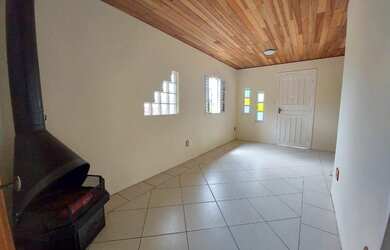 Imagem 5: CASA DE ALVENARIA EM NOVO HAMBURGO - JARDIM LIBERATO (amplo terreno, poço artesiano