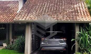 Imagem 1: Excelente Residência em amplo terreno com 792m²