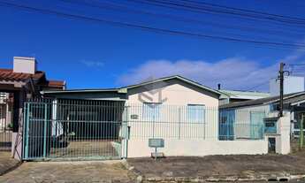 Imagem: Casa com 2 Dormitórios em Pátio Compartilhado