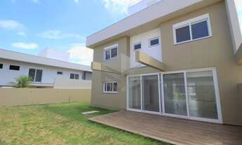 Imagem 2: Casa ampla com 357,93 m² de área construída em terreno com excelente localização dentro do