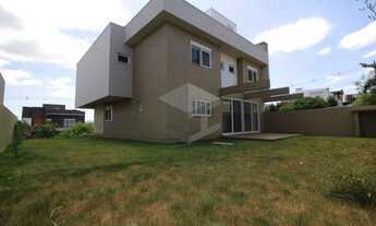 Imagem 3: Casa ampla com 357,93 m² de área construída em terreno com excelente localização dentro do