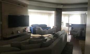 Imagem 6: Apartamento amplo com 179,22 m² no centro, próximo a Maurício Cardoso com 2 vagas de garag