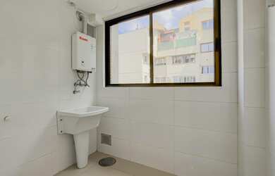 Imagem 4: Apartamento semi mobiliado 2 dormitórios , 1 suíte, 2 vagas, 85m2 privativos. No bairro