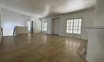 Imagem 2: Casa com 2 Dormitorio(s) localizado(a) no bairro Centro em Bagé / Rio Grande do Sul Ref.