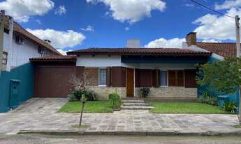 Imagem: Casa com 2 Dormitorio(s) localizado(a) no