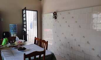 Imagem 6: CASA CENTRAL Casa com 3 dormitórios