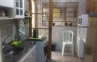 Imagem 3: Sobrado Central, 3 dormitórios, 2 banheiro, 1 vaga na garagem