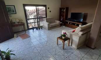 Imagem 2: Casa com ótima localização