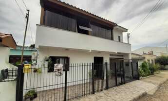 Imagem: Casa com 2 Dormitorio(s) localizado(a) no