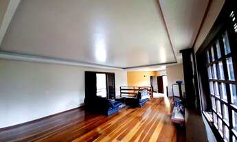 Imagem 2: Casa de 533m² com Lareira e Pátio em Novo Hamburgo - Oportunidade única!