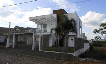 Imagem: Casa / Sobrado com 3 Dormitorio(s) localizado(a)