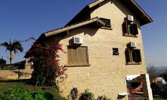 Imagem: Casa / Sobrado com 3 Dormitorio(s) localizado(a)