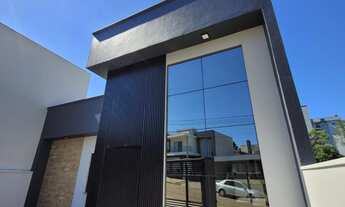 Imagem: Casa na Encosta da Floresta