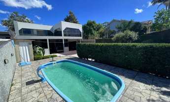 Imagem: Linda casa no Bairro Anchieta com Piscina