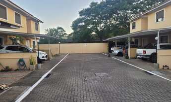 Imagem 3: Sobrado de Dois Dormitórios em Condomínio Fechado