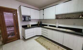 Imagem 7: Sobrado com 04 dormitórios com suíte