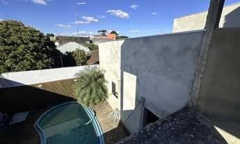 Imagem 4: Sobrado de alto padrão em construção