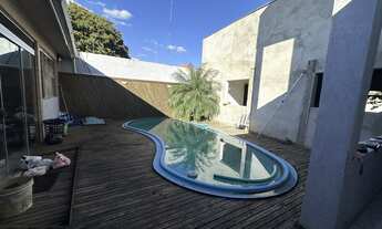 Imagem 2: Sobrado de alto padrão em construção