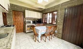 Imagem 1: Sobrado com amplo pátio no Cristo Rei