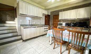 Imagem 4: Sobrado com amplo pátio no Cristo Rei