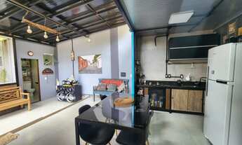 Imagem 2: Casa Container com amplo terreno