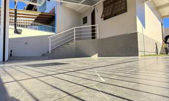 Imagem: Sobrado bem localizado com 3 dormitórios