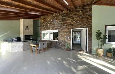 Imagem 4: Casa térrea e amplo terreno no Encosta da Floresta