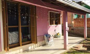 Imagem: Casa com 2 Dormitorio(s) localizado(a) no